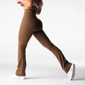 Espresso Effortless Flare Leggings 🤎